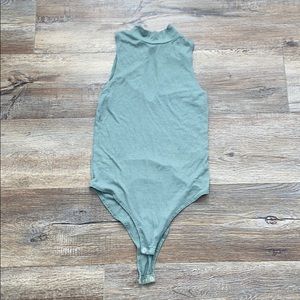 army green turtleneck tight bib shirt (xs)